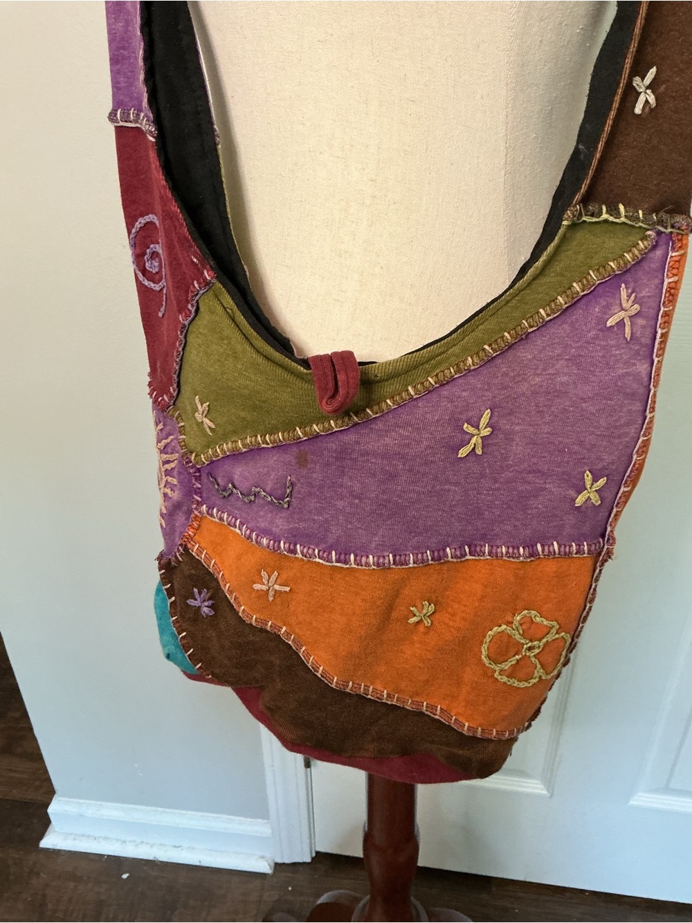Patchwork Multicolor Embroidered Shoulder Bag - Picture 2 of 5